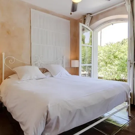 ゲストハウス La Bastide Anne サントロペ