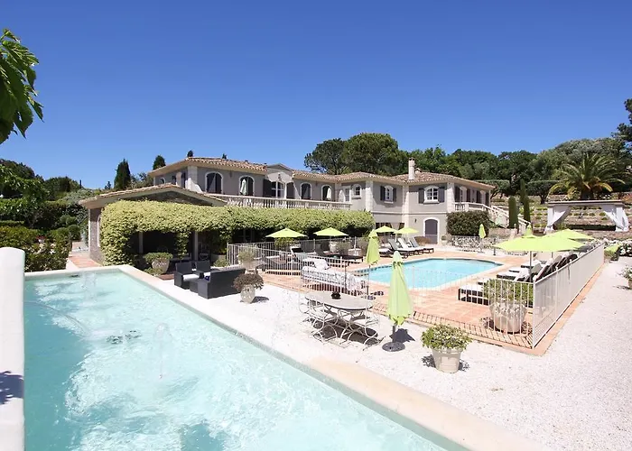 La Bastide Anne בית הארחה